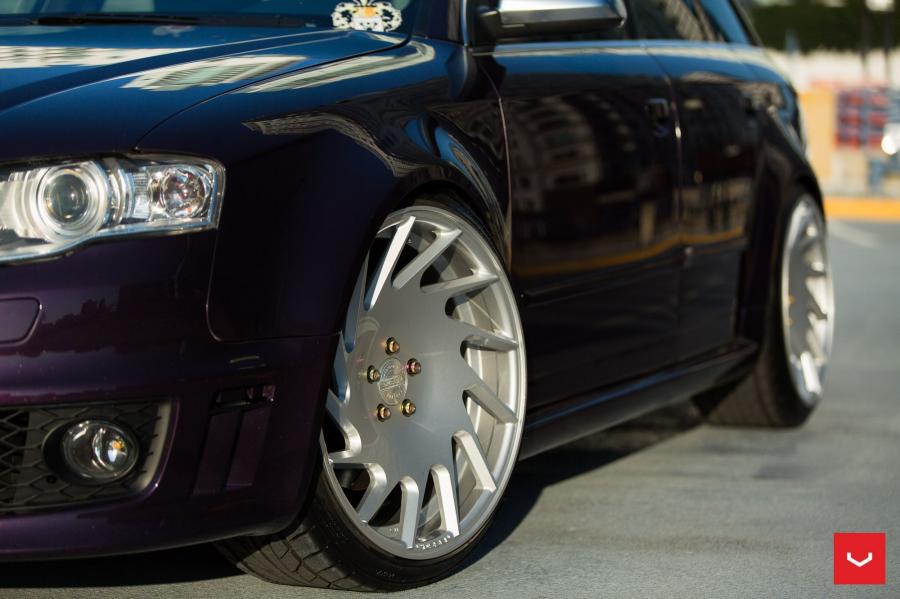 Детали экстерьера Audi RS4 Avant on Vossen Wheels 2015 года  (фото 8 из 17)